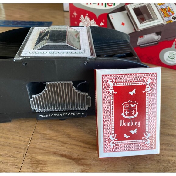 Wembley Automatic Card Shuffler Deck of Cards/Gifts - Picture 3 of 7